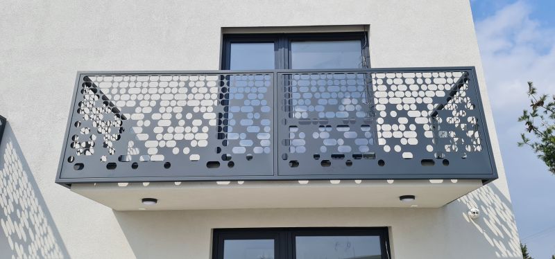 Referenzen aus Designblech – Designblech Muster K013 1