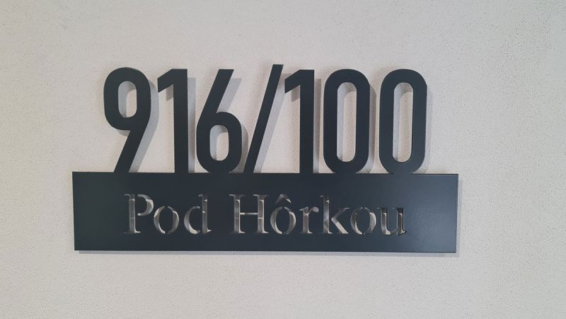 Referenzen Hausnummern – Hausnummer HN10 6